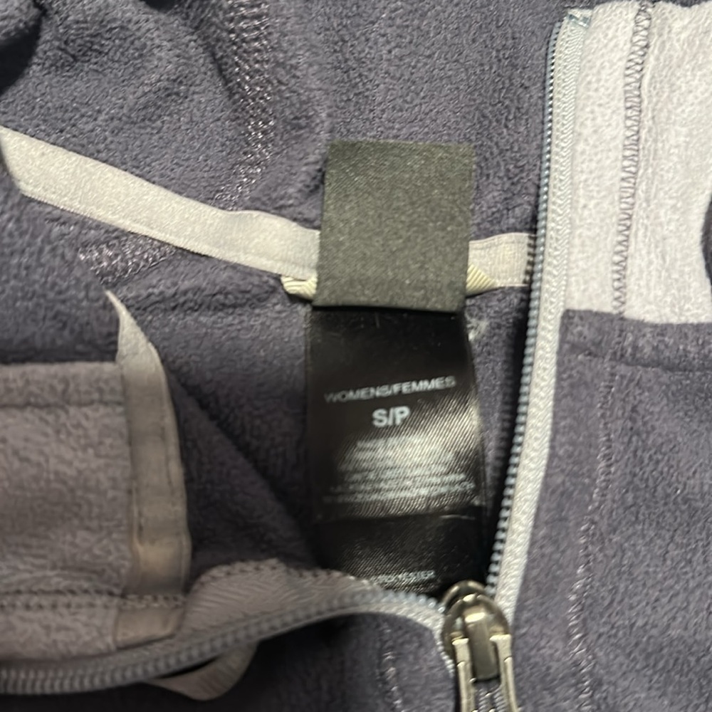 North Face fleece - Picture 2 of 3